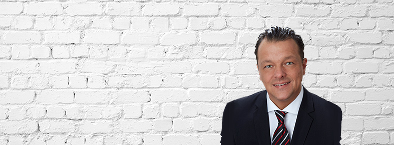 Makler Dirk Donner, Bismark-Immobilien